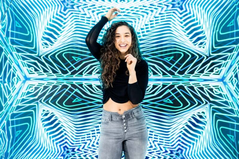 Pittsburgh: Museum of Illusions Entrance Ticket - Discover the Pittsburgh Museum of Illusions for $30