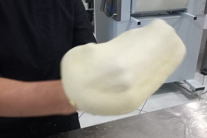 Pizza course in Catania with Show Cooking Cannolo - What’s Included and Dietary Considerations