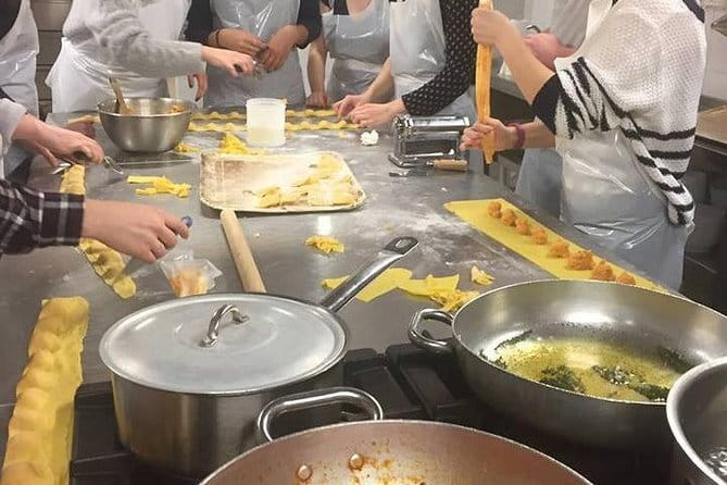 Pizza & Gelato: Family Cooking Class in Florence - Booking and Cancellation Policies