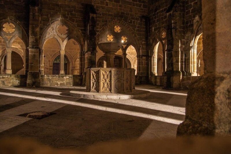 Plasencia: Cathedral Visit and City Highlights Guided Tour - Who Will Enjoy This Tour Most?