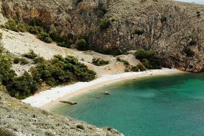 Plavnik island & Wild bays full-day boat trip with capt. Bobo - Key Points