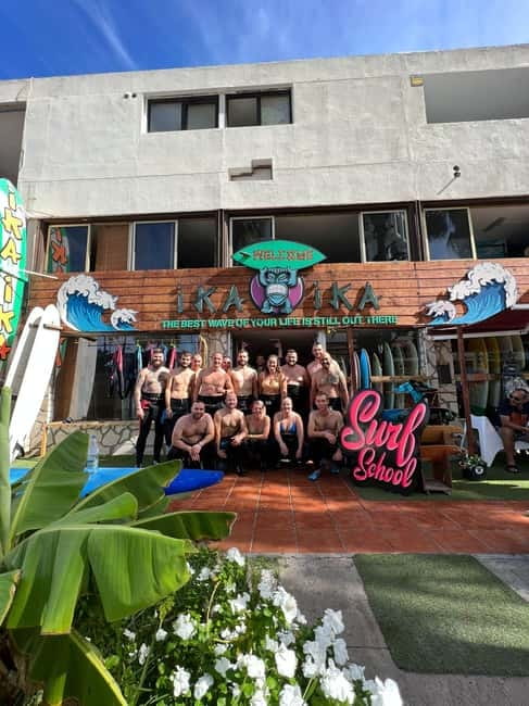 Playa de las Americas: lezione di surf con tutto incluso - Discover the Fun of Surfing at Playa de las Américas with Ika Ika Surf School