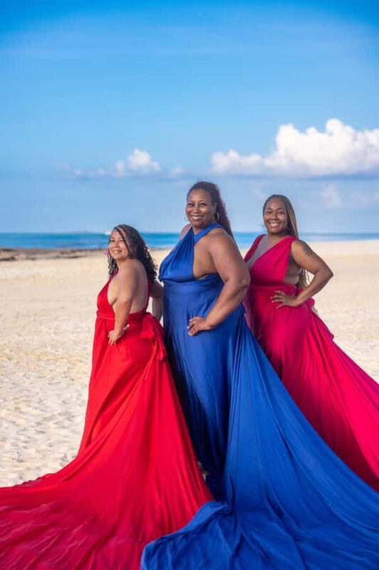 Playa del carmen: Flying dress walking tour with local guide - The Actual Photoshoot: What to Expect During the Session