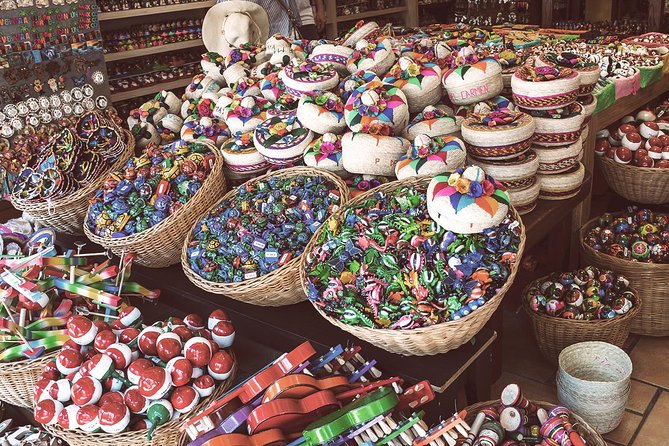 Playa del Carmen Shopping Tour Fifth Avenue and Mamitas Beach Club - Mamitas Beach Club Discounts and Facilities