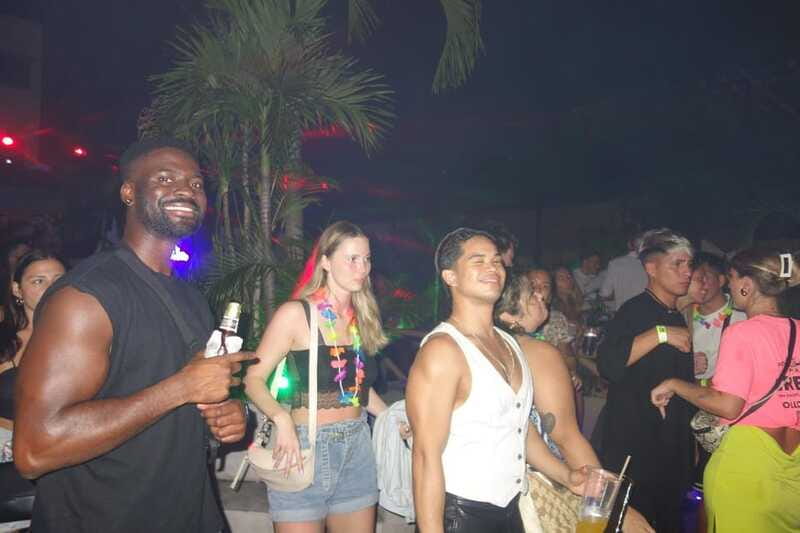 Playa del Carmen: Social Pubcrawl, meet fellow travelers - What’s Not Included and Practical Tips