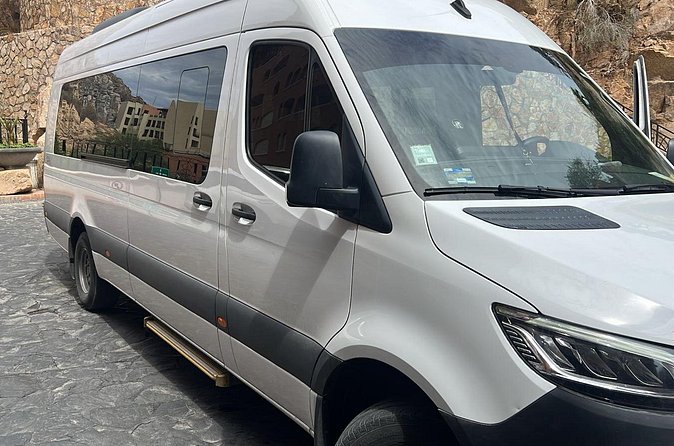 Playa Paraiso - Vehicles and Comfort Features