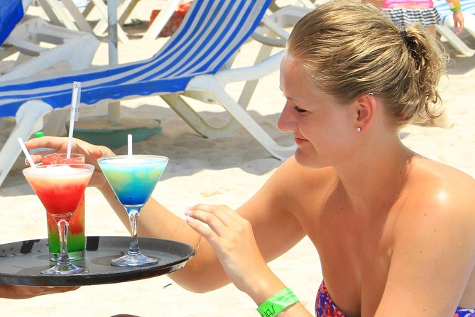 Playa Uvas Open Bar Exclusive Pass - Key Points