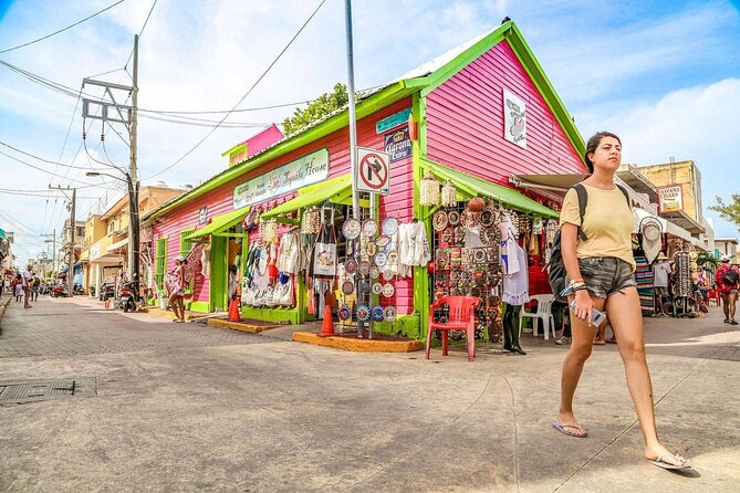 Pleasure Adventure over Catamaran to Isla Mujeres from Cancún - Detailed Itinerary: Exploring Isla Mujeres