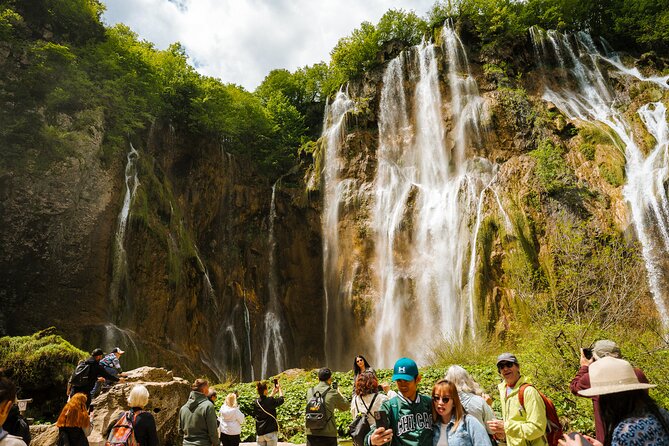 Plitvice Lakes and Rastoke Tour w/ ticket (ENG/ESP) - Marveling at Croatia’s Tallest Waterfall, the Great Waterfall