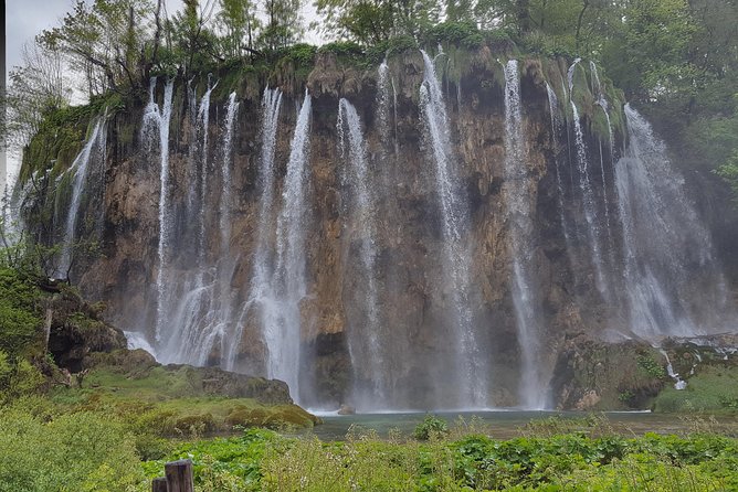 Plitvice Lakes Day Tour  Group Tour - Logistics and Comfort Features
