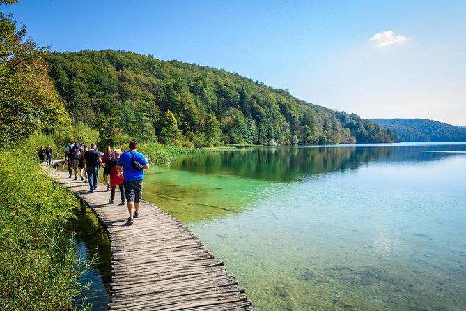 Plitvice Lakes guided Tour from Zagreb - Explore the UNESCO-listed Plitvice Lakes National Park on a Full-Day Guided Tour from Zagreb