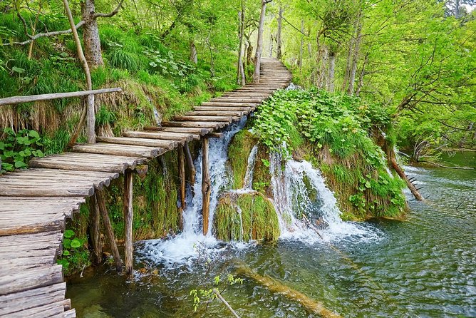Plitvice Lakes guided Tour from Zagreb - Guided Walk through the Lakes and Waterfalls