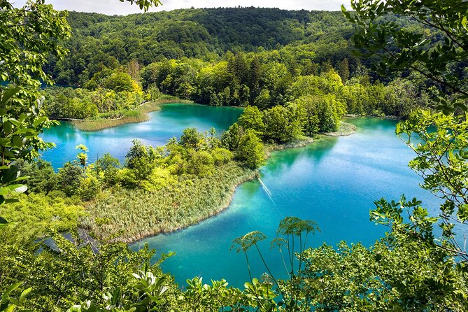 Plitvice Lakes National Park Guided Day Tour from Split - Arrival at Plitvice Lakes National Park and Entry Details