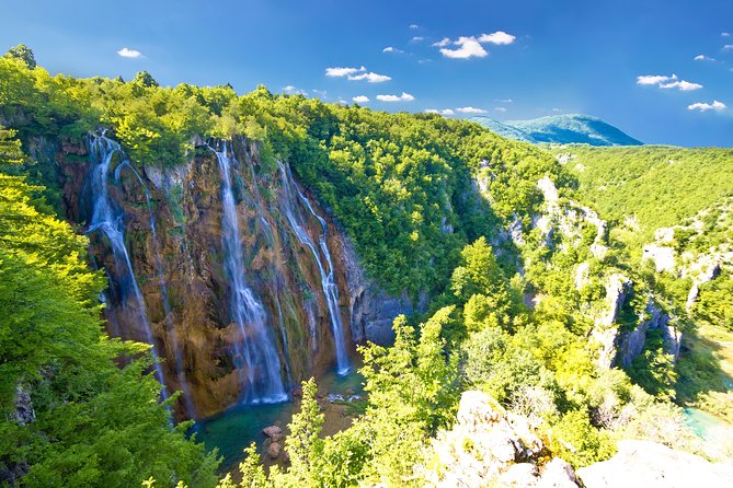 Plitvice Lakes Private Guided Tour from Zagreb with Transfer to Split - Additional Stops and Food Recommendations