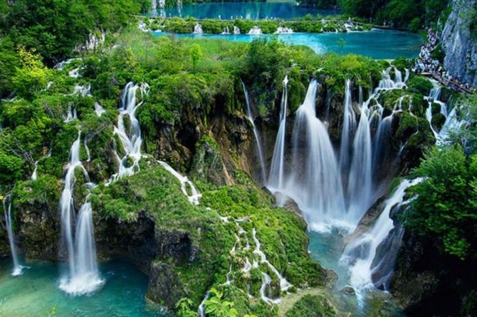 Plitvice Lakes- PRIVATE Tours from Zagreb - Explore Croatia’s UNESCO-Listed Natural Wonder with a Private Tour from Zagreb