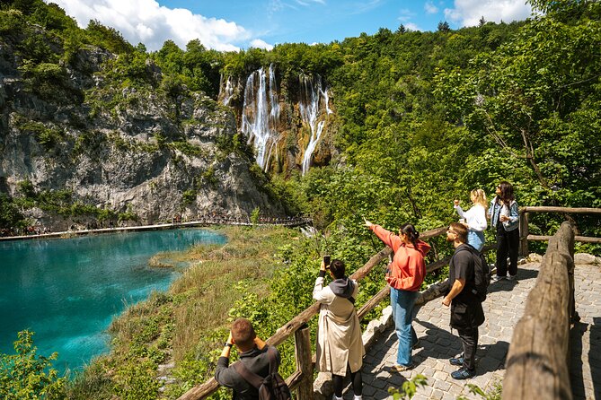Plitvice Lakes & Rastoke small-group, w/ ticket (ENG or ESP) - Explore Croatia’s Natural Wonders with a Small-Group Tour from Zagreb