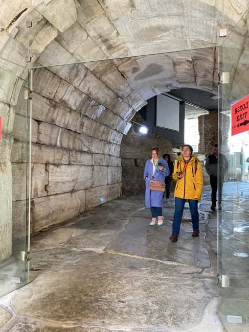 Plovdiv: Old Town Self-Guided Audio Tour - At the Heart of the Old Town: Major Ruins and Museums