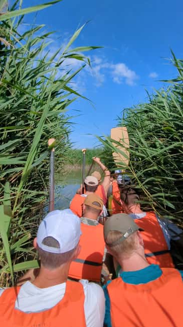 Po Delta: Guided canoe tour through natural oases - Enjoying a Typical Local Brunch in Nature