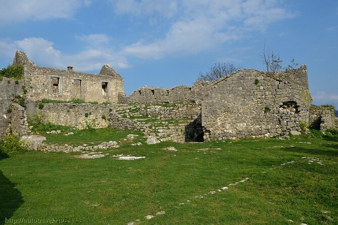 Podgorica Historic, Safari and Winery tour - Skadar lake and River Crnojevica - Key Points