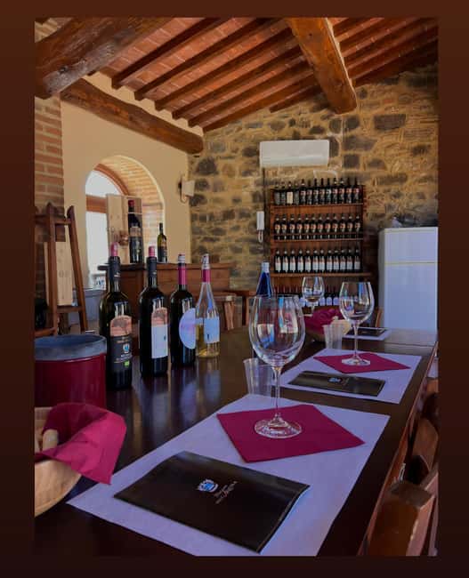 Poggio dell'Aquila: Brunello di Montalcino Wine Tasting - Outdoor Vineyard Tour and Panoramic Views of Montalcino
