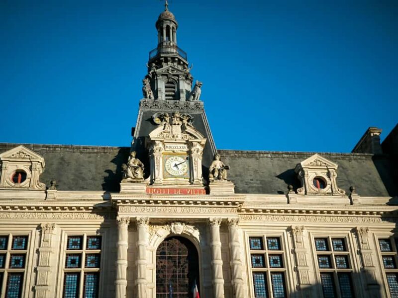 Poitiers: Eleanor's Treasure Hunt  Guided City Tour - Poitiers: Eleanors Treasure Hunt Guided City Tour — An Engaging Way to Discover the City