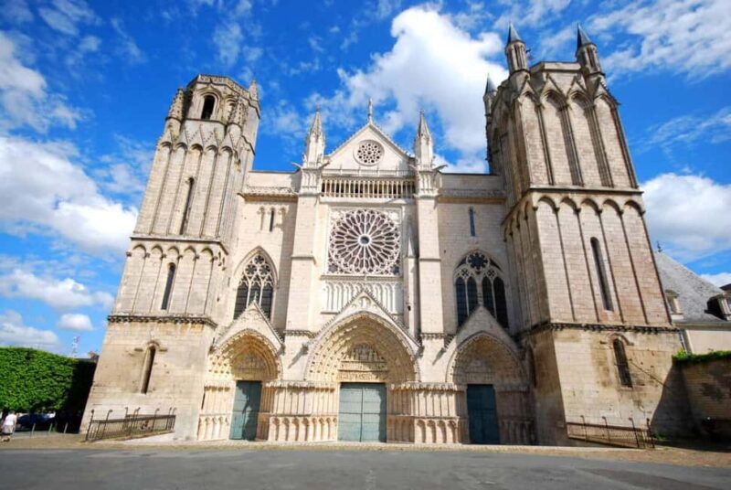 Poitiers: Half-Day Tour with Baptistere and Food Tasting - Key Points