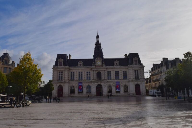 Poitiers : Napoleon III's Walking Tour - Visiting the Hidden Gems of Poitiers