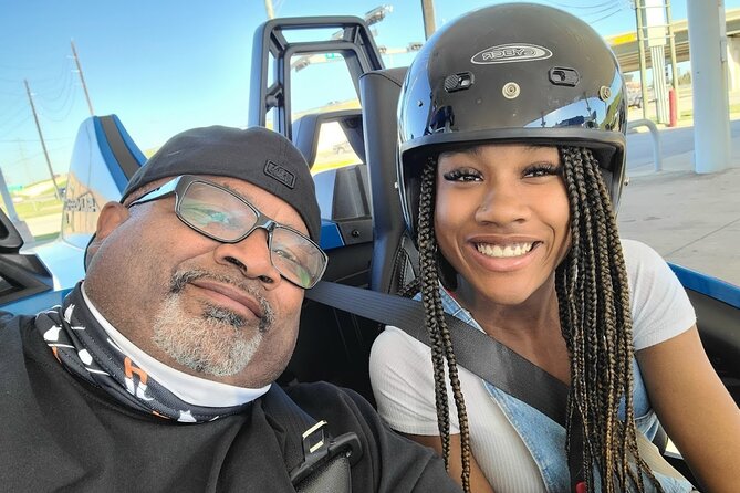 Polaris Slingshot Guided Tour in Houston - Driving a Polaris Slingshot: Manual and Automatic Options