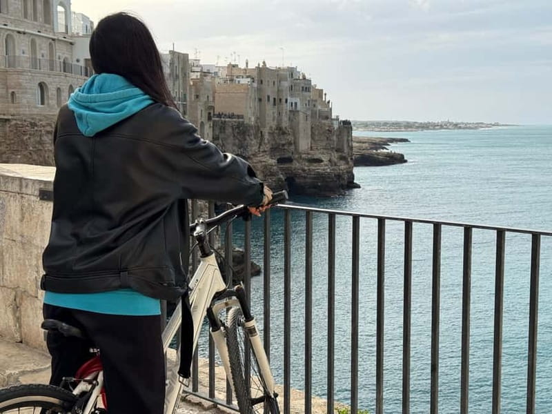 Polignano a Mare: Bike tour of the coast - Starting Point at Via Anemone, 39