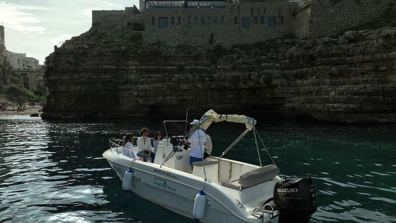 Polignano a Mare by Boat: Sea Caves & Apulian Aperitif - Swimming in the Coveted Coastal Coves