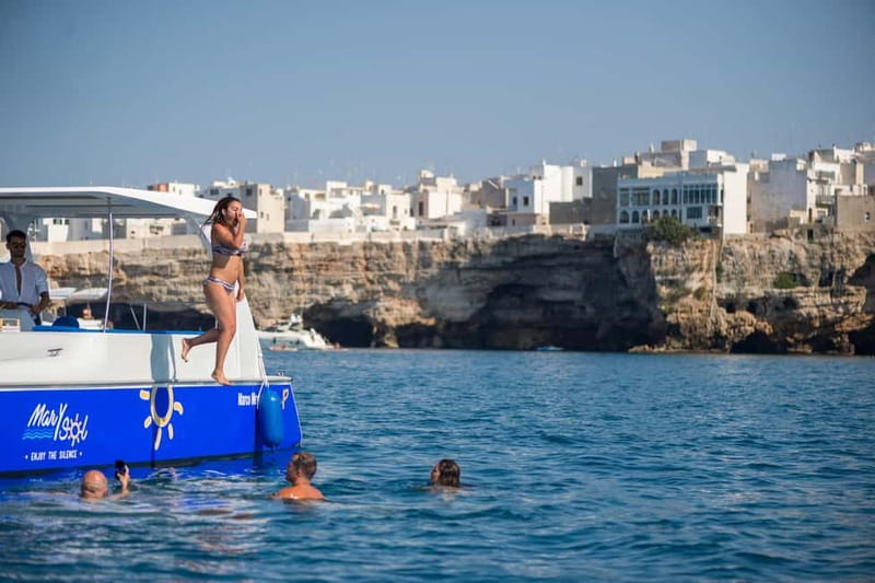 Polignano a Mare: Eco Boat Tour with Snorkeling and Caves - Refreshments and Light Snacks on Board