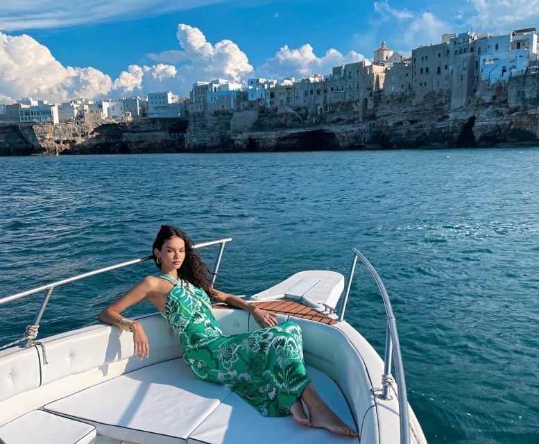 Polignano a Mare: Speedboat Cruise to Caves with Aperitif - Stops for Swimming and Sunbathing