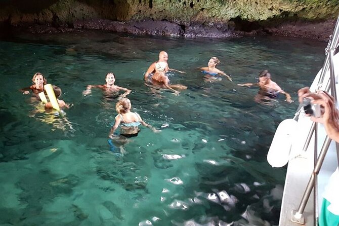 POLIGNANO BY BOAT: amazing sea caves and free drinks! - Comparing to Similar Experiences