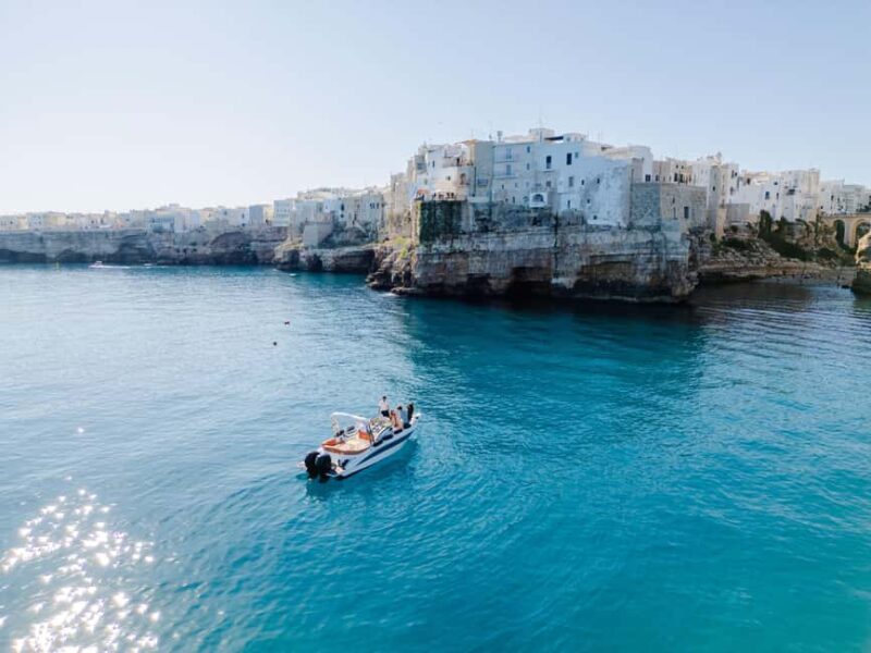 Polignano by Boat: Caves, Relaxation & Artisanal Tiramisu Tasting - Navigating Polignano a Mare from the Sea