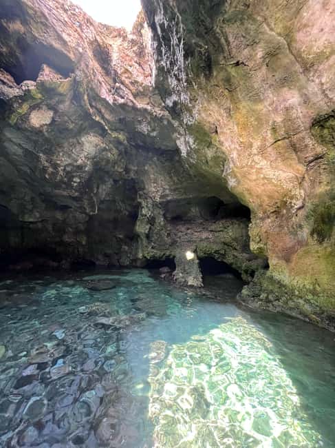 Polignano: Coastline Tour With Prosecco And Taralli & Swim - The Guide and Tour Experience