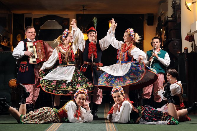 Polish Folk Show with 3 course dinner in Krakow legendary restaurant - Key Points