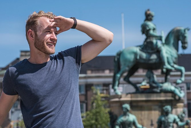 Politically Incorrect Private Hidden Gems Walking Tour - The Experience of the Guide and Storytelling Style