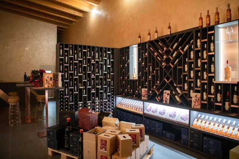 Polpenazze: Winery Tour with 4 Valtenesi Rosè Wines and Food - Visiting the Valtenesi Heritage and Vineyard Scene