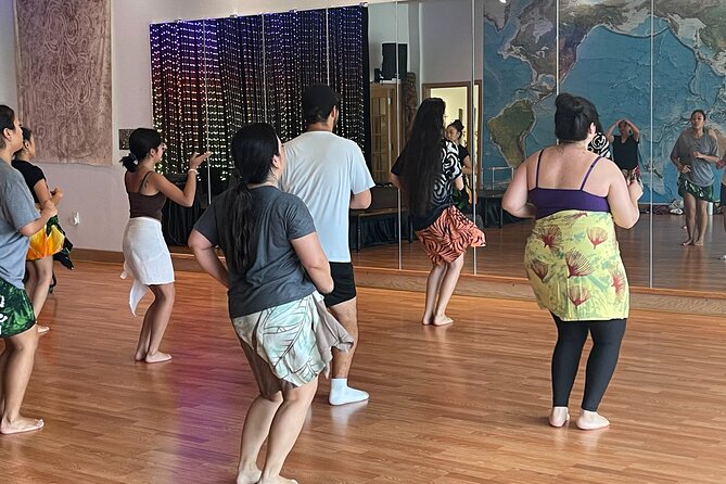 PolyFit® Polynesian Dance Fitness Class on Maui - Learning Basic Polynesian Dance Steps in a Friendly Setting