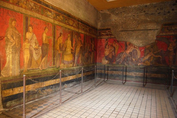 POMPEI Half Day TOUR - Departure from NAPLES Centre (TICKET INCLUDED) - Exploring Pompeii’s Main Streets and Squares