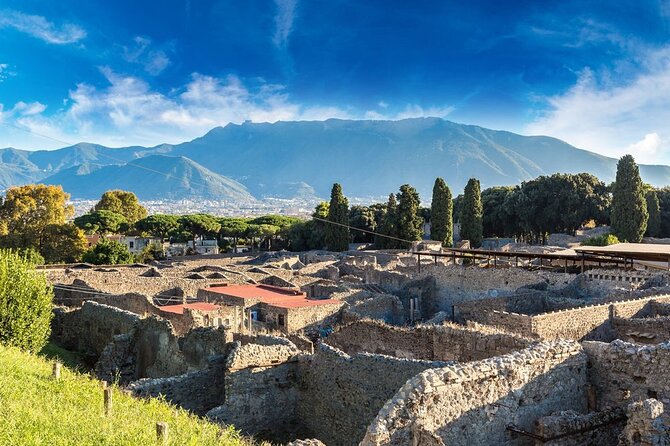 Pompei Private Tour With An Expert Archaeologist Guide - Ascending the Sanctuary of the Madonna of the Rosary