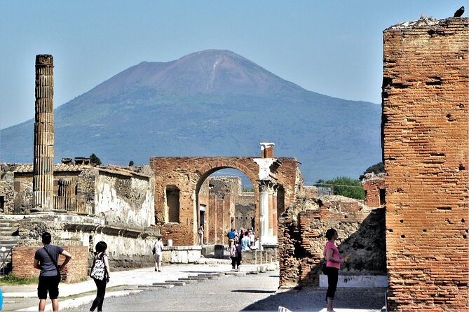 POMPEI & VESUVIUS TOUR from NAPLES (tickets and Hotel Pick-up INCLUDED) - Discover the Pompeii & Vesuvius Tour from Naples at an Accessible Price