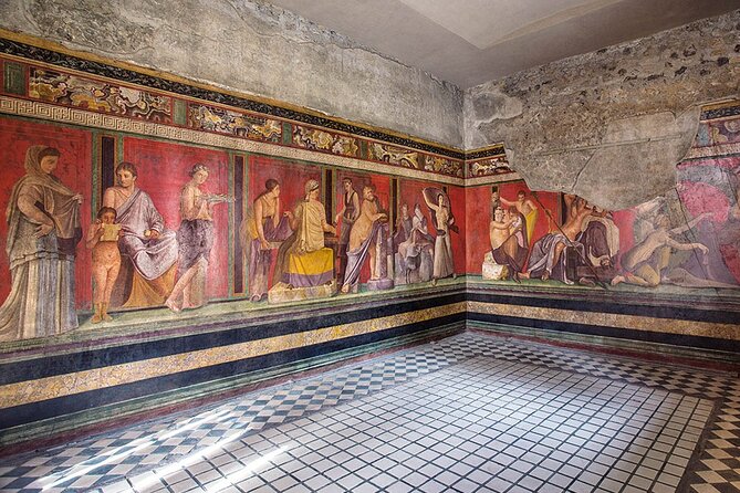 POMPEI & VESUVIUS TOUR from NAPLES (tickets and Hotel Pick-up INCLUDED) - Tasting Authentic Neapolitan Pizza in a Typical Setting