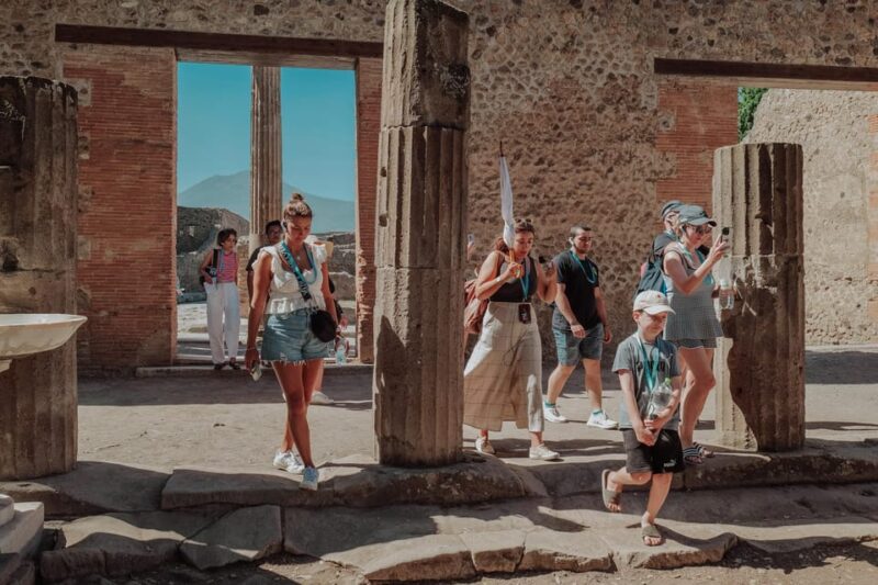 Pompeii 3hours Villa of Mysteries tour with an Archaeologist - The Guide-Led Experience and Personal Touch