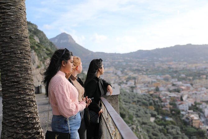 Pompeii, Amalfi Coast Day Trip from Rome by Luxury Car and Van - Breakfast and Transportation: Starting the Day Right