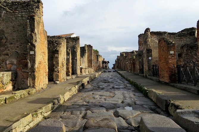 Pompeii- Amalfi Coast tour from Naples, with licensed guide included - Practical Tips and Recommendations