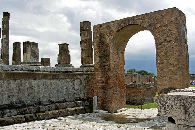 Pompeii and Herculaneum Private Tour - Marvel at Pompeii’s Extensive Ruins