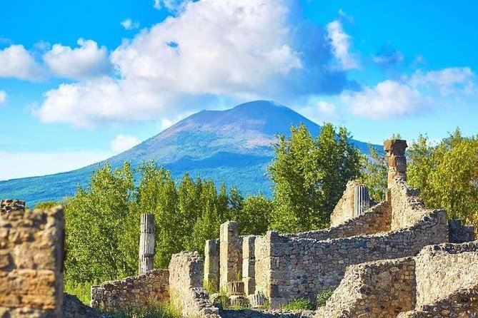 Pompeii and Vesuvius Select from Amalfi - Pompeii and Vesuvius from Amalfi: An Organized Day of Adventure and History