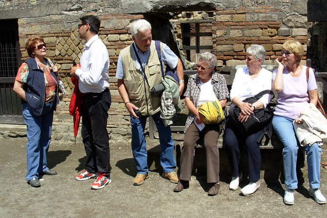 Pompeii and Villa of the Mysteries Private Tour - Discovering the Villa of the Mysteries Frescoes