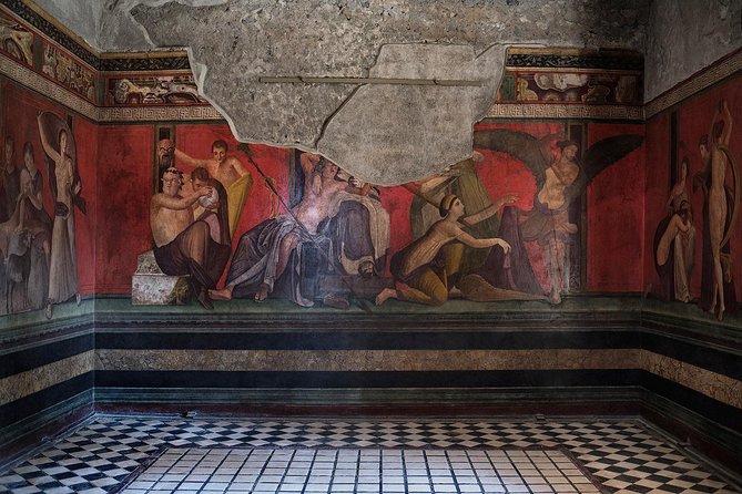 Pompeii excavations: skip-the-line private tour - The Significance of the Forum and Residential Interiors